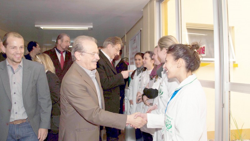 20130930115917interiorizacao-frederico-w-caco-argemi-palacio-piratini-2.jpg