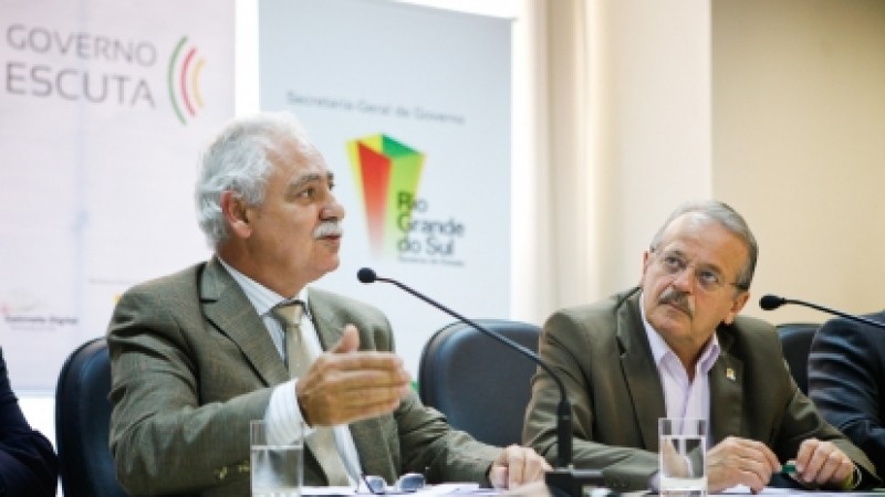 20131022183930governoescutasaude.jpg
