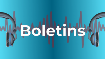 A imagem mostra dois fones de ouvido (um de cada lado) e um eletrocardiograma estilizados. No meio, está escrito a palavra boletins. 