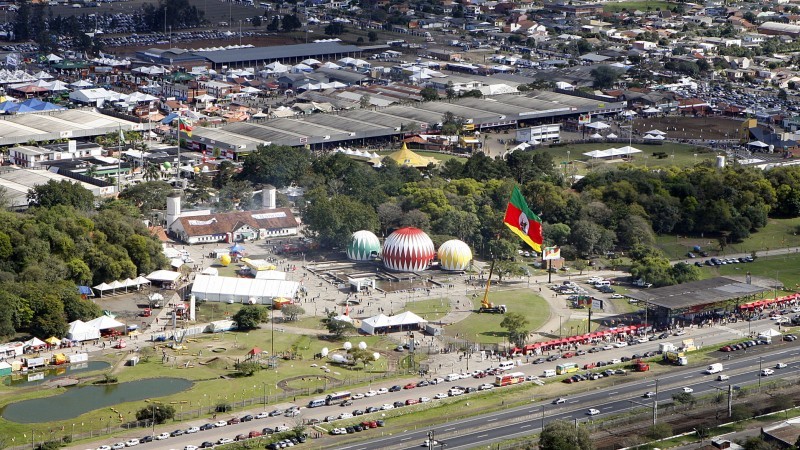 Vista aérea da localização do Parque de Exposições Assis Brasil