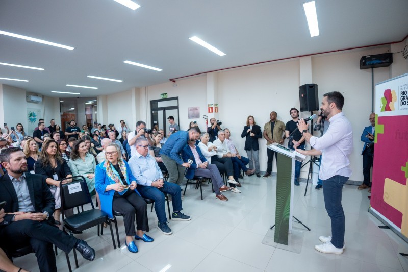 Leite ressaltou a importância de qualificar o atendimento de cuidados intensivos para as comunidades.