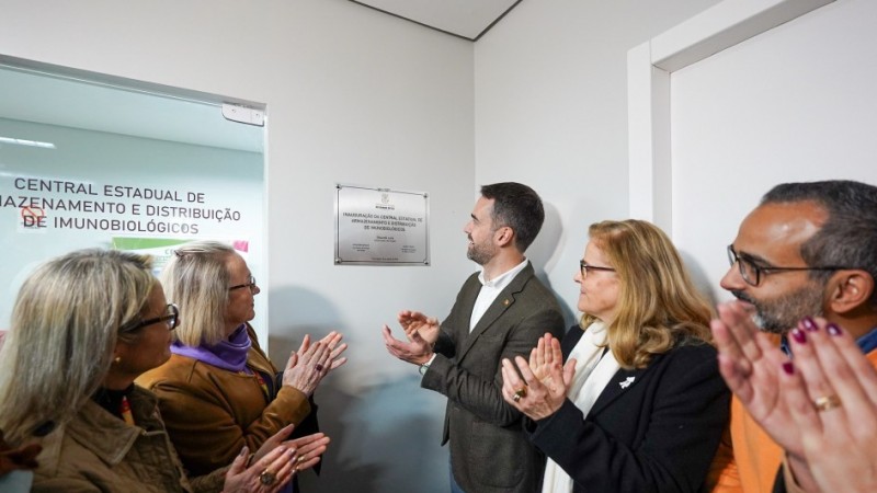 Participantes do ato celebraram modernidade e segurança do novo espaço.