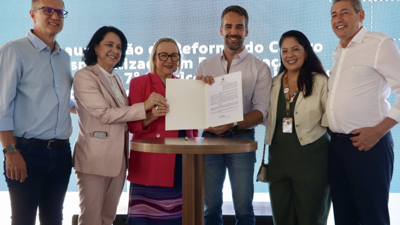 Em Giruá, também foi anunciada a abertura do sétimo Serviço Especializado de Referência à Saúde da Mulher no Estado