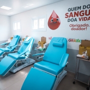 Com tr&ecirc;s poltronas de coleta, o local tem capacidade para receber at&eacute; 35 doa&ccedil;&otilde;es por a&ccedil;&atilde;o